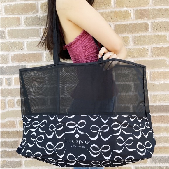 kate spade Handbags - SALE‼️👜💕Kate Spade gift tote black ribbon